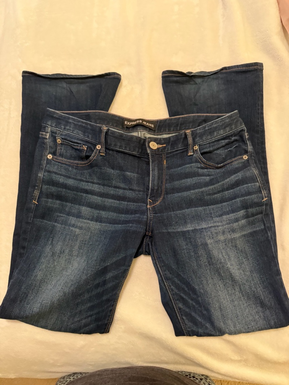 Express Jeans Low Rise Bootcut Flare Jeans Women’s 12R Dark Wash Stretch Denim